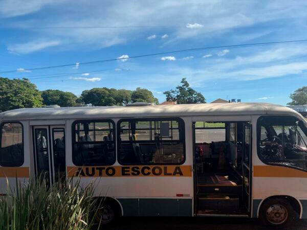 Micro Urbano Neobus Thunder+ Volkswagen 9.150 EOD 2008 - Image 2