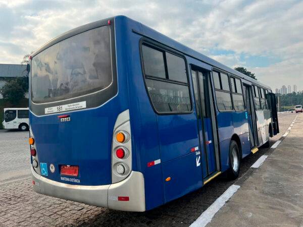 Urbano Caio Apache Vip Mercedes-Benz OF1721 - Image 4