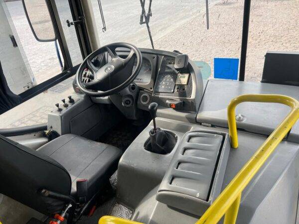 Urbano Caio Apache Vip Mercedes-Benz OF1721 - Image 6